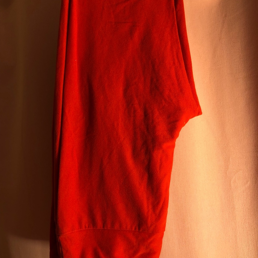 Plain red leggings